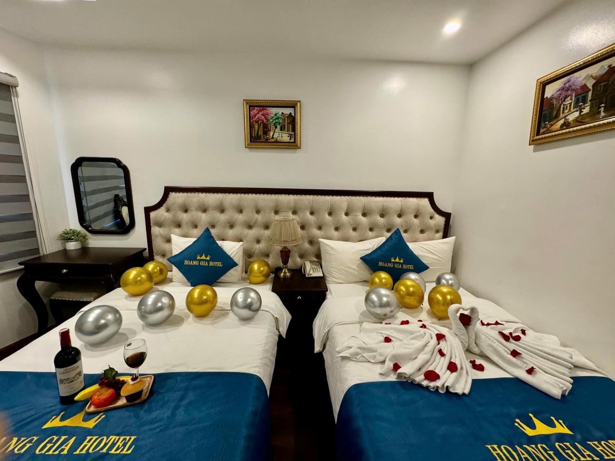 Hoang Gia Hotel Nhan Hoa Ханой Экстерьер фото