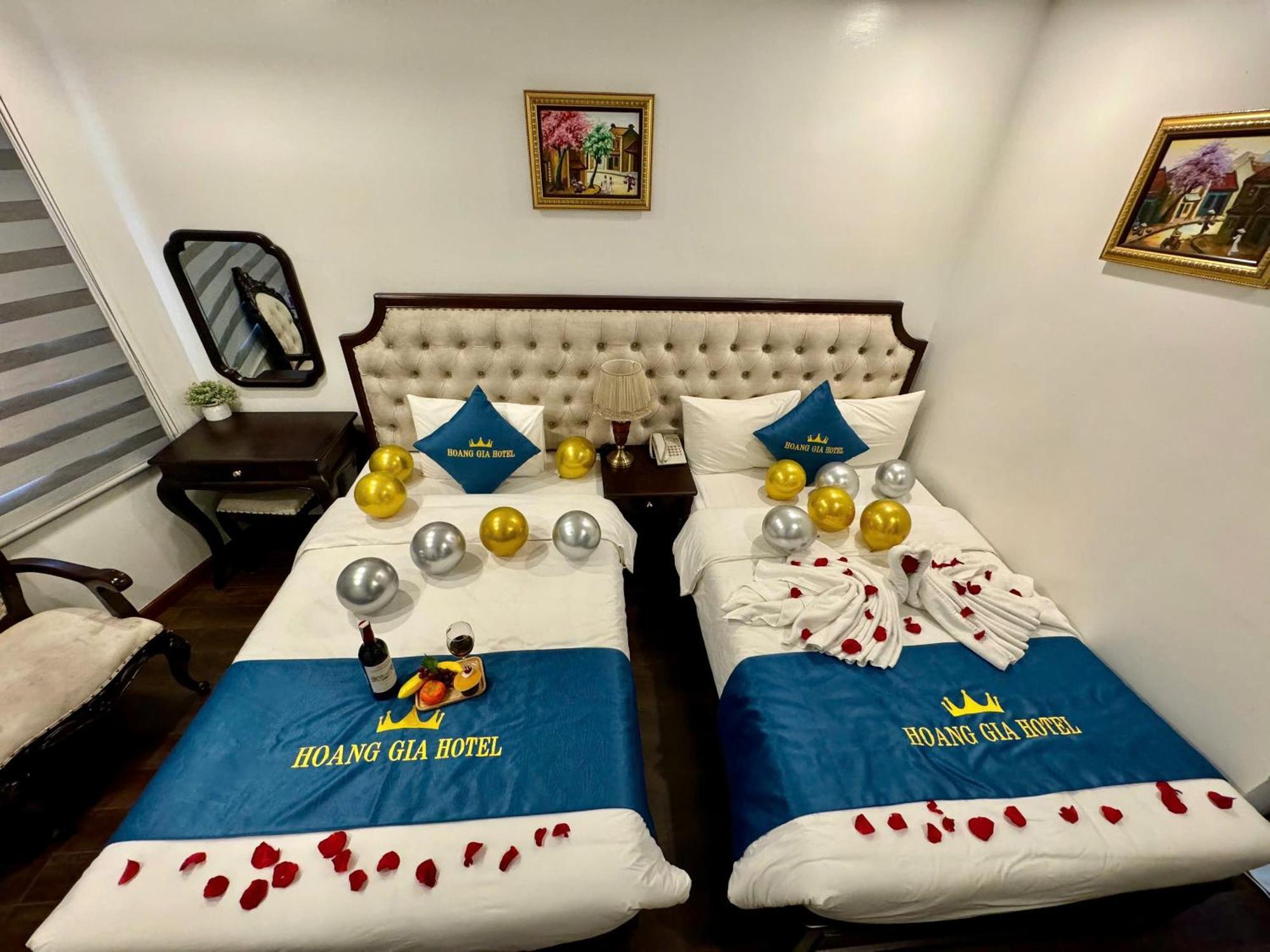 Hoang Gia Hotel Nhan Hoa Ханой Экстерьер фото