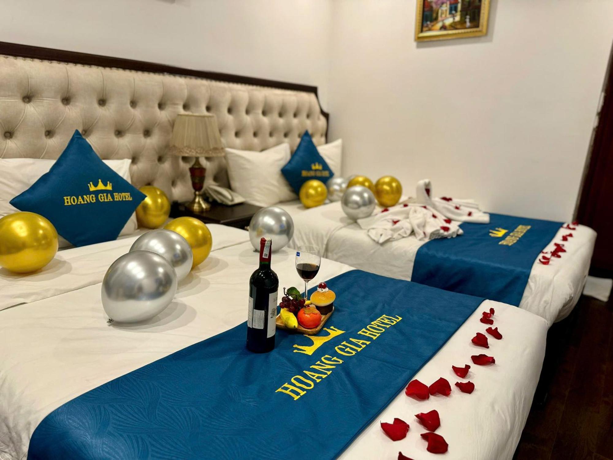 Hoang Gia Hotel Nhan Hoa Ханой Экстерьер фото