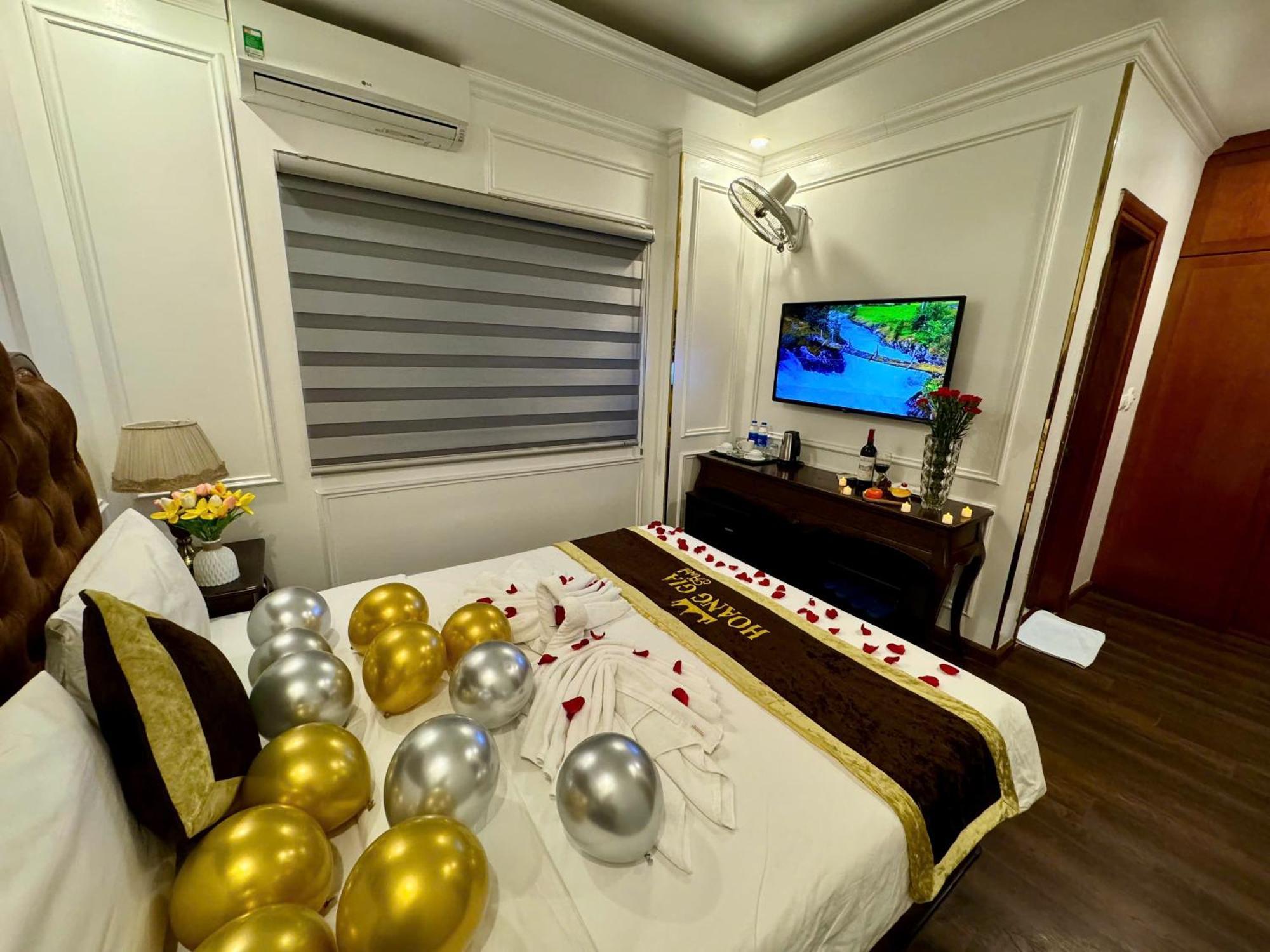 Hoang Gia Hotel Nhan Hoa Ханой Экстерьер фото