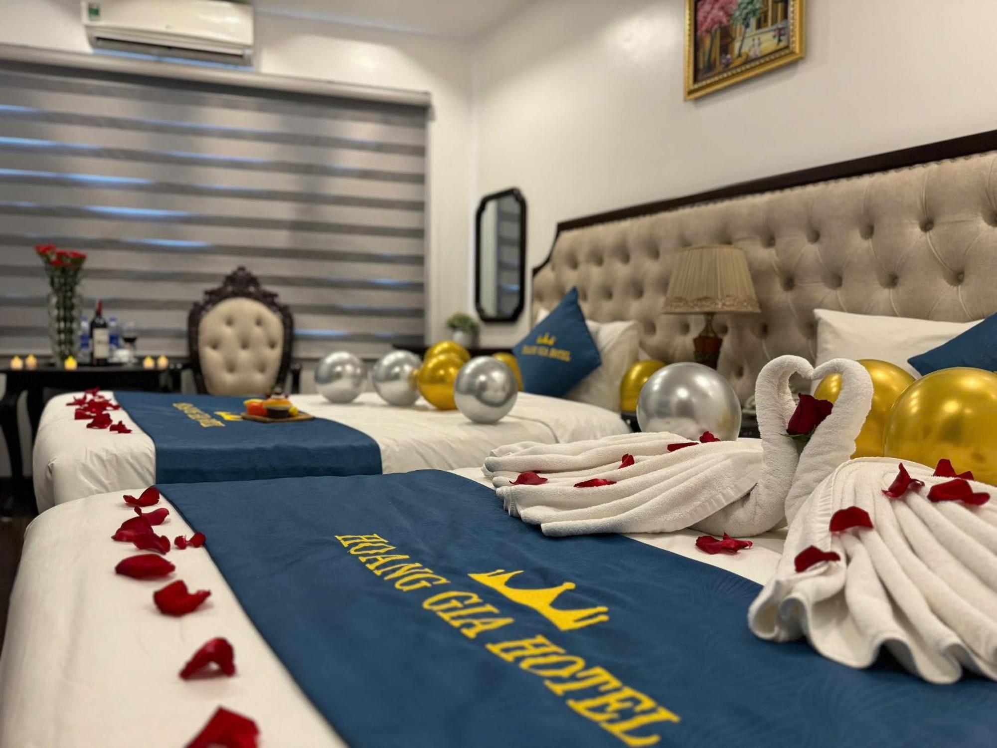 Hoang Gia Hotel Nhan Hoa Ханой Экстерьер фото